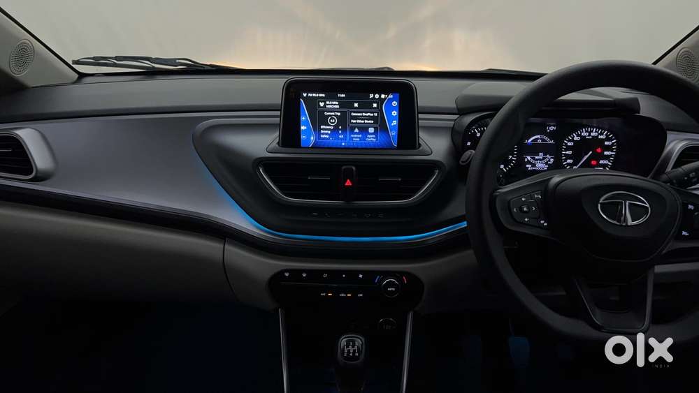 Tata Altroz Xz, 2023, Petrol