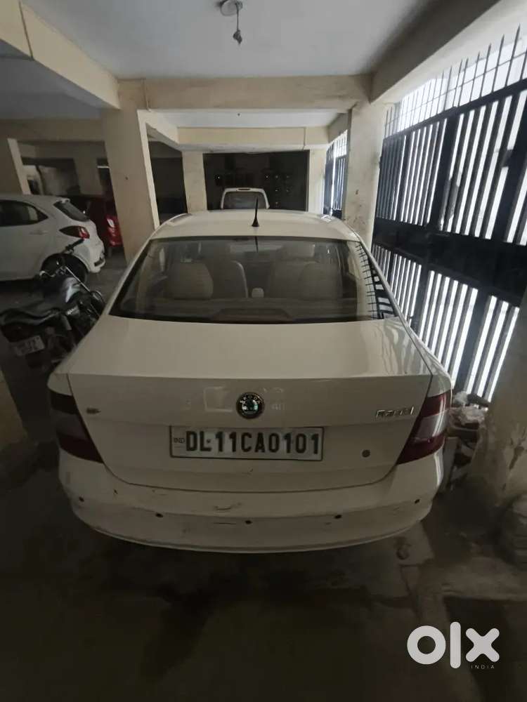 Skoda Rapid 2012 Petrol 90000 Km Driven