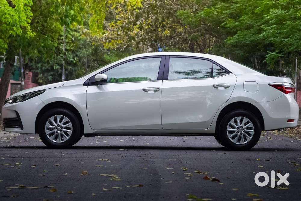 Toyota Corolla Altis 1.8 G Cvt, 2019, Petrol