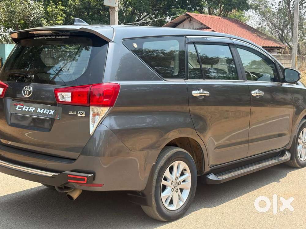 Toyota Innova Crysta 2.4 V, 2017, Diesel
