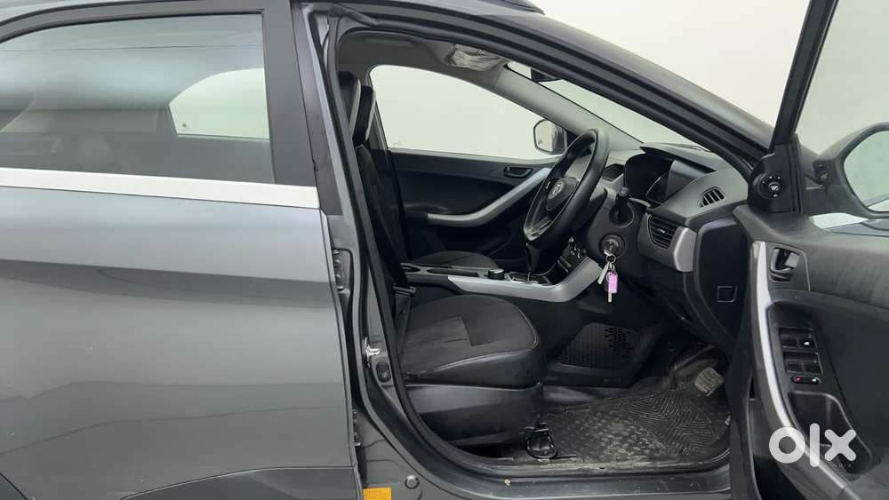 Tata Nexon 1.5 Revotorq Xma Amt (s), 2020, Petrol