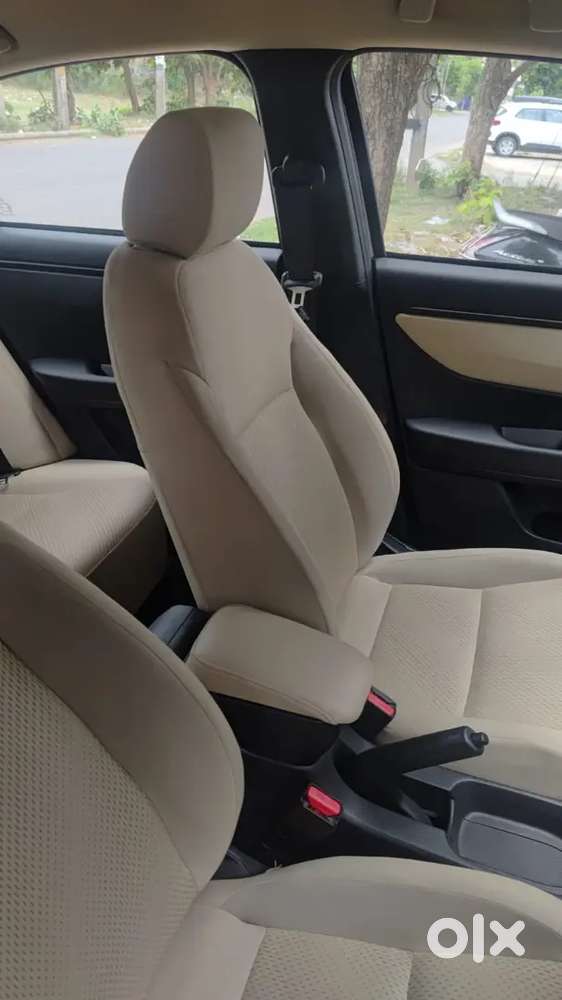 Honda Amaze 1.2 V I-vtec 2025 Mt