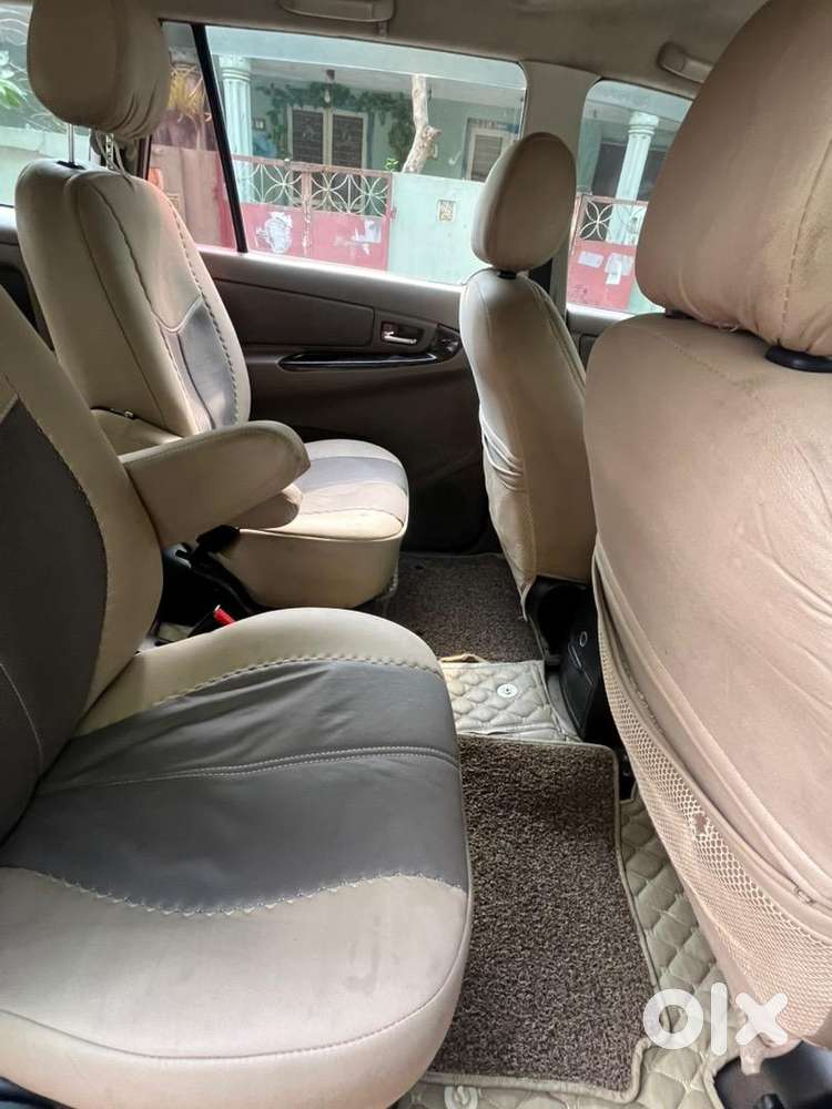 Toyota Innova 2015 Diesel Well Maintained