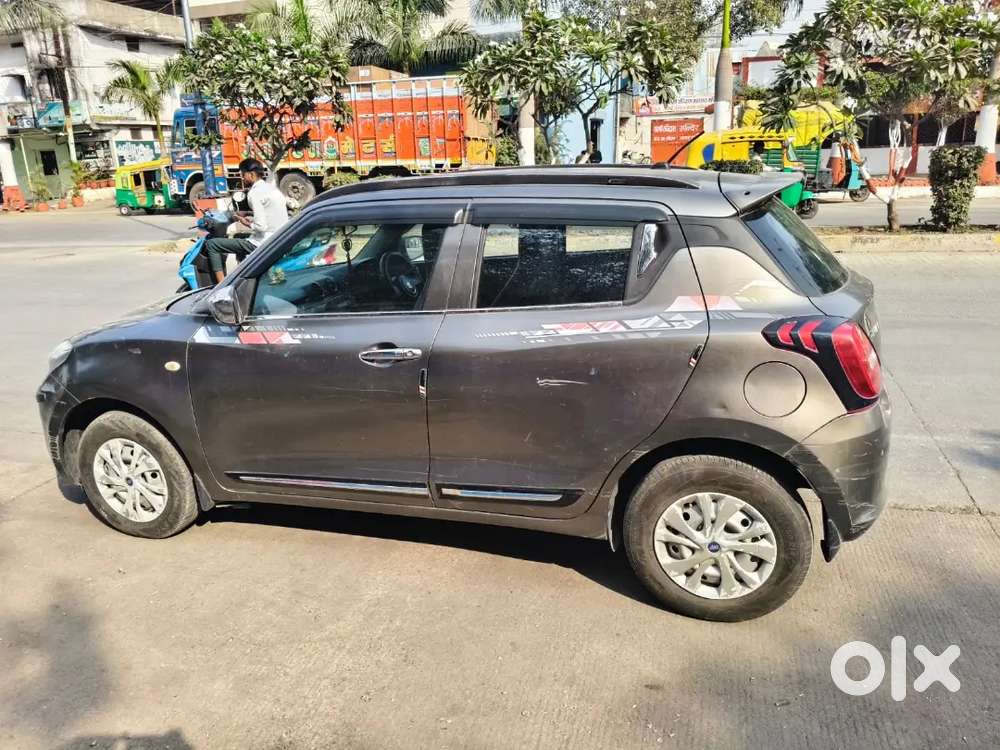 Maruti Suzuki Swift 2021 Petrol 75000 Km Driven