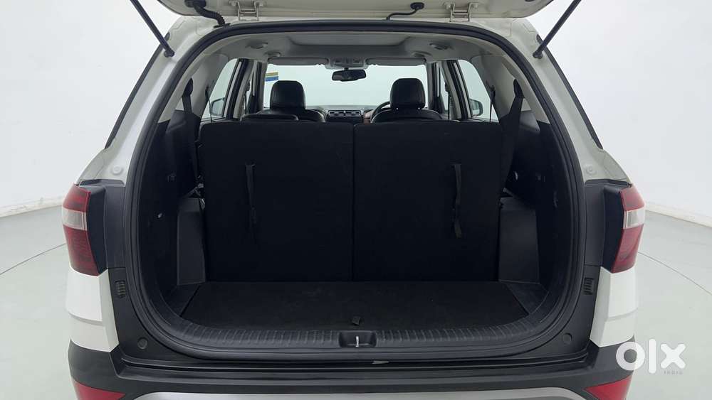 Hyundai Alcazar 2.0 Signature (o) Petrol At 6 Str, 2021, Petrol
