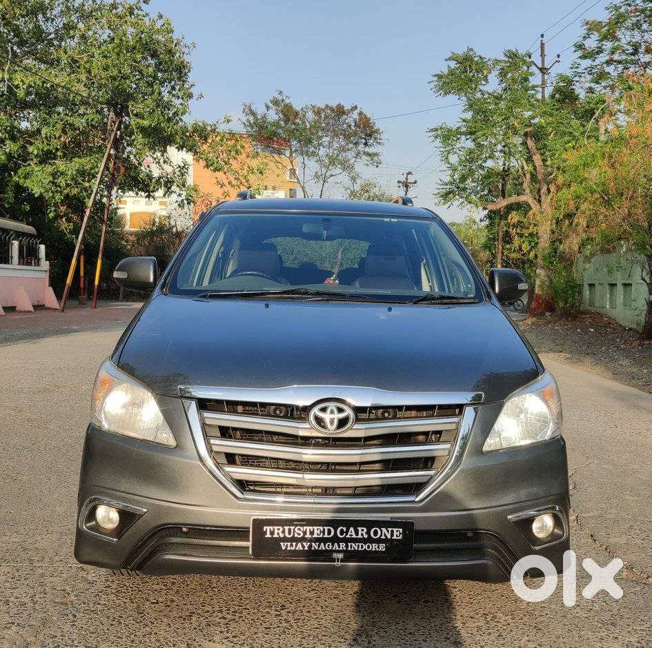 Toyota Innova 2.5 V 8 Str, 2014, Diesel