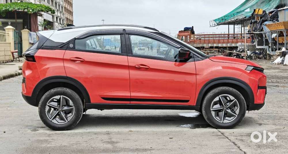 Tata Nexon Creative Plus 1.2 Revotron Petrol 6 Amt, 2023, Petrol