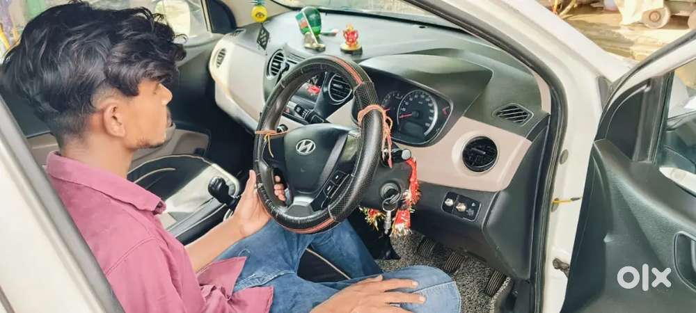 Hyundai Grand I10 2015 Diesel 70155 Km Driven