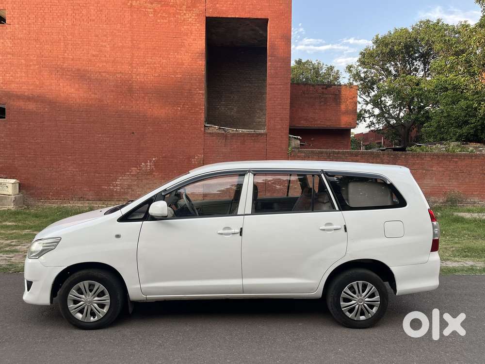 Toyota Innova 2.5 G (diesel) 7 Seater, 2012, Diesel