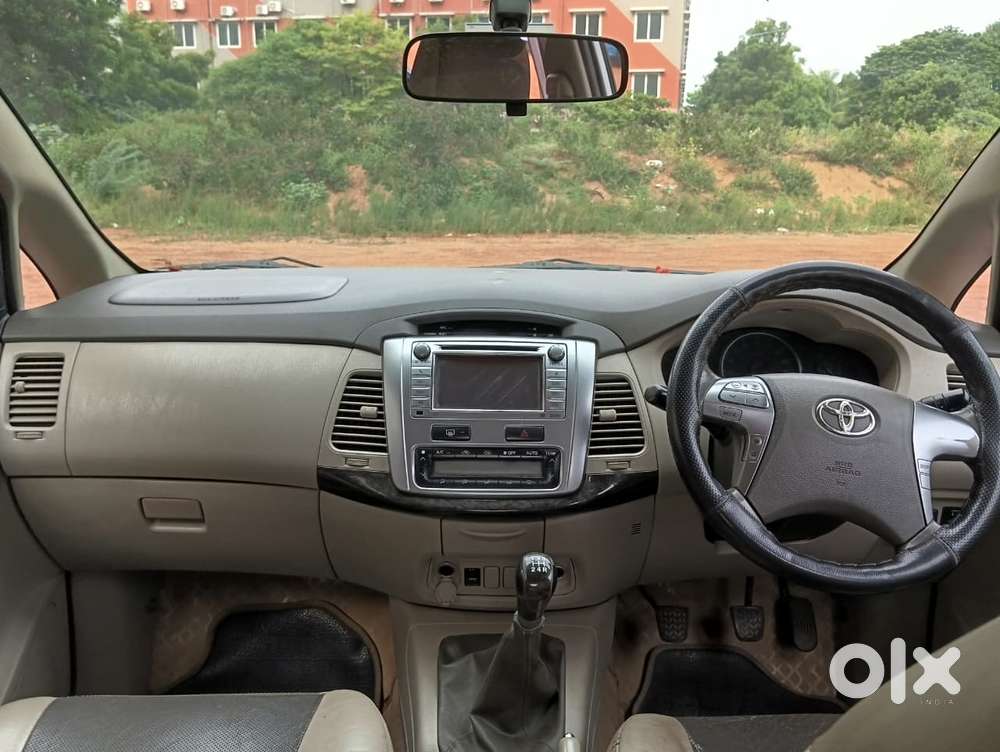 Toyota Innova 2.5 Z Diesel 7 Seater, 2014, Diesel