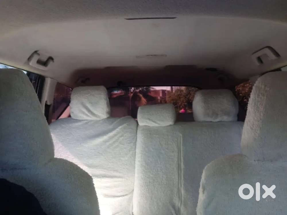 Toyota Innova Crysta 2.4 G Diesel