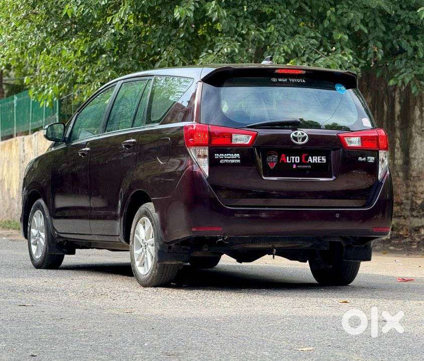 Toyota Innova Crysta 2.4 G Mt 7 Str, 2019, Diesel