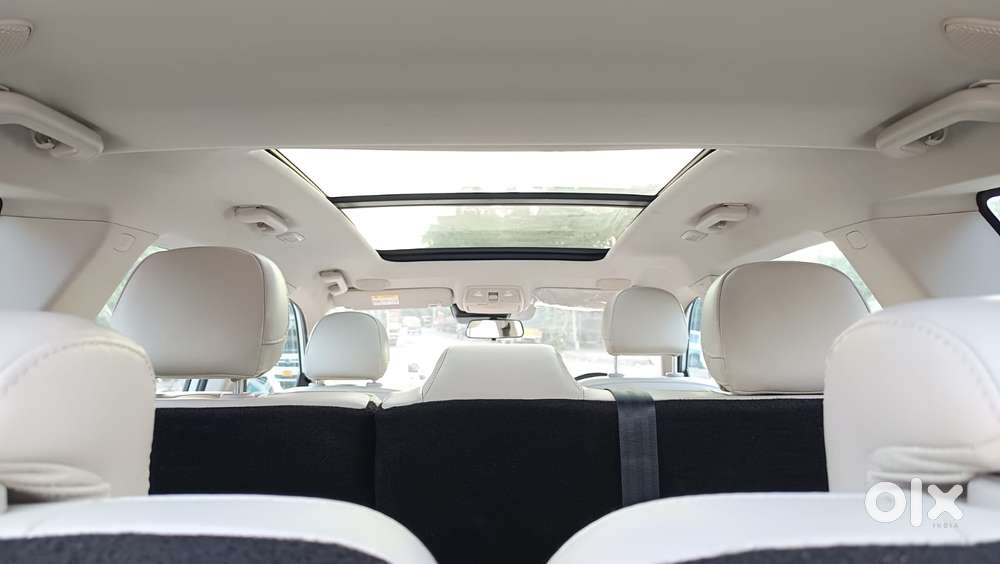 Mahindra Xuv700 2.2 Ax 7 Diesel At Str, 2022, Diesel