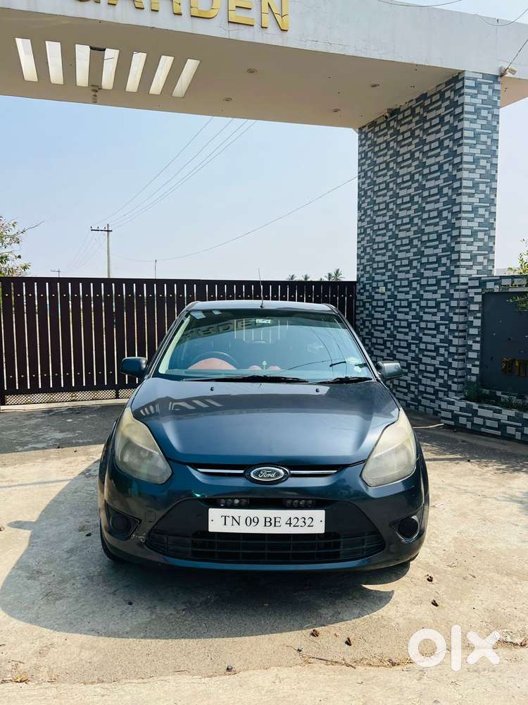 Ford Figo 2010-2012 Petrol Titanium, 2010, Lpg