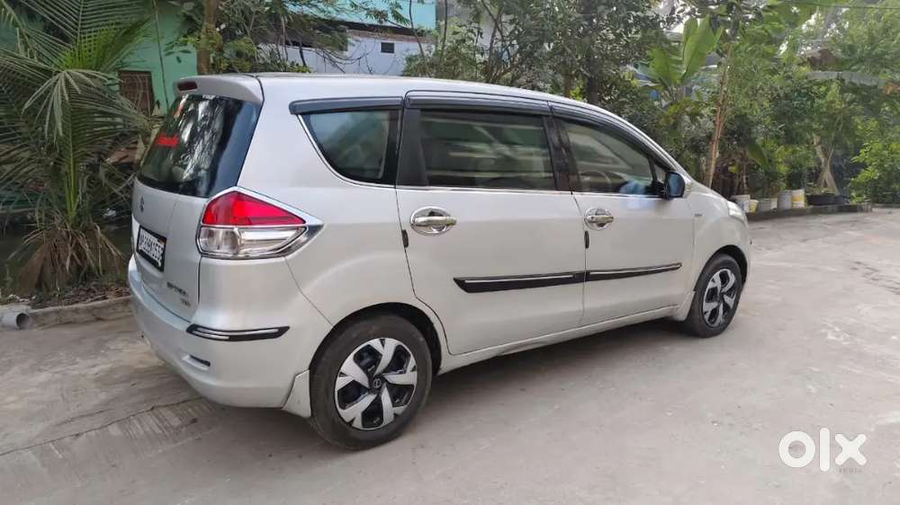 Maruti Suzuki Ertiga 2013 Diesel 142000 Km Driven