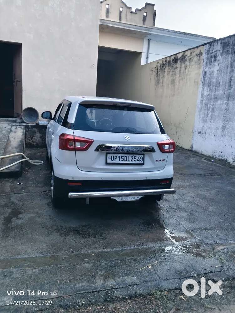 Brezza Car 2021 Model Good Condition Up 15 Numbar H 26000 Chali Hu