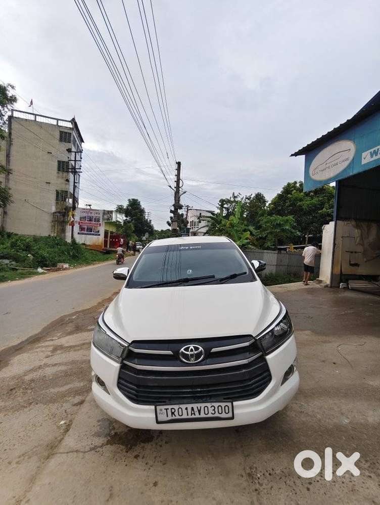 Toyota Innova Crysta 2.4 G Plus Mt 7 Str, 2017, Diesel