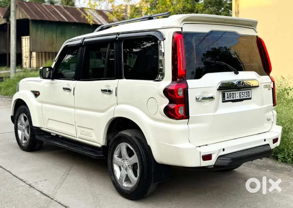 Mahindra Scorpio Classic 2017 Diesel 68000 Km Driven