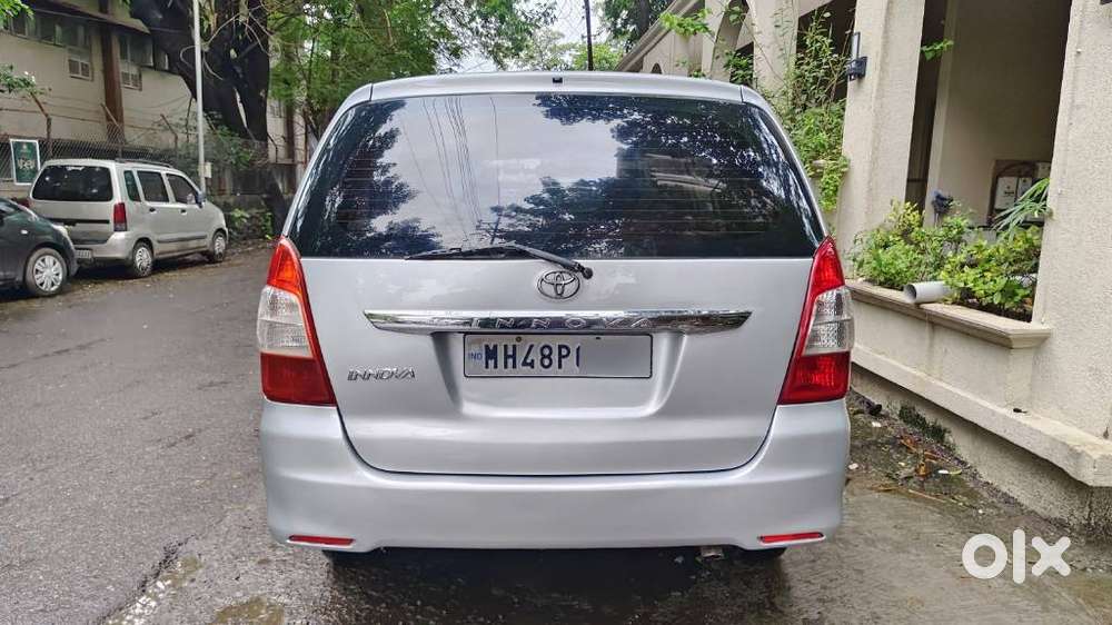 Toyota Innova 2.5 V 8 Str, 2013
