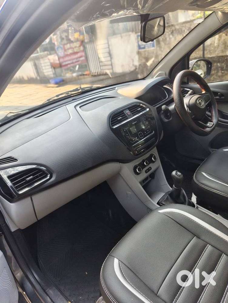 Tata Tiago 1.2 Revotron Xt, 2023, Petrol