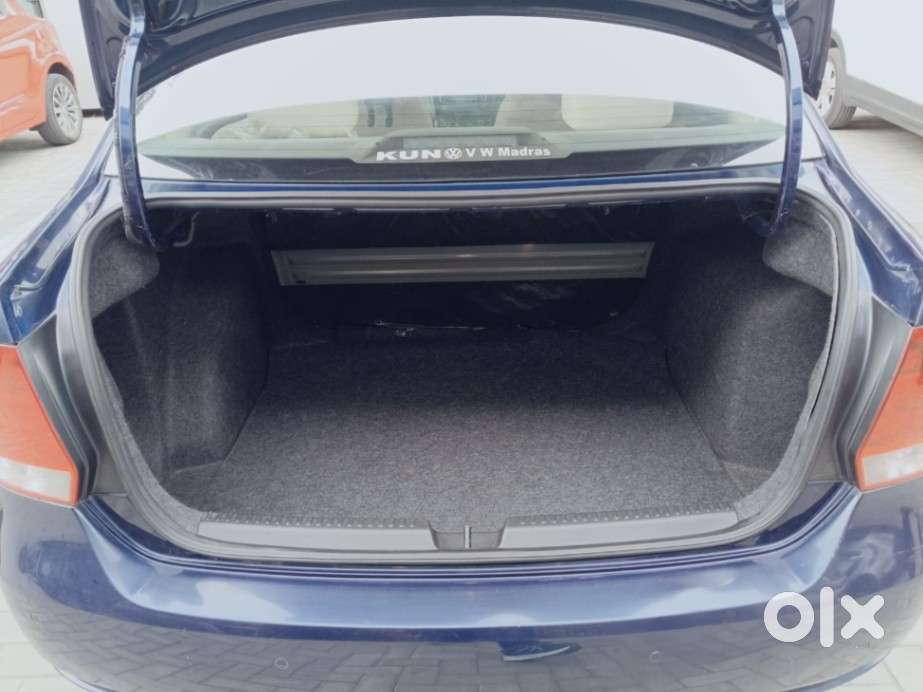 Volkswagen Vento 2010-2013 Petrol Highline, 2013, Petrol