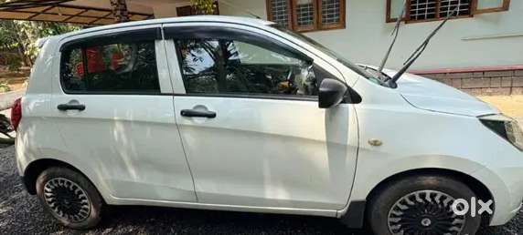 Maruti Suzuki Celerio (2015) 2014-2017 1.0 Vxi Amt