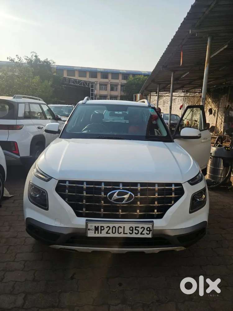 Hyundai Venue Diesel Manual 2021
