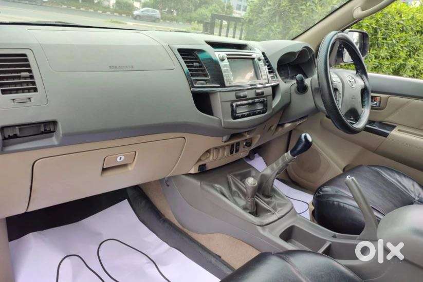 Toyota Fortuner 3.0 4x4 Manual, 2012, Diesel