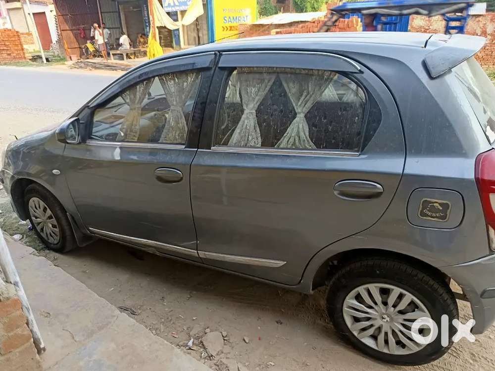 Good Condition, Single Hand Operated, All Five Wheels Are New( March)n