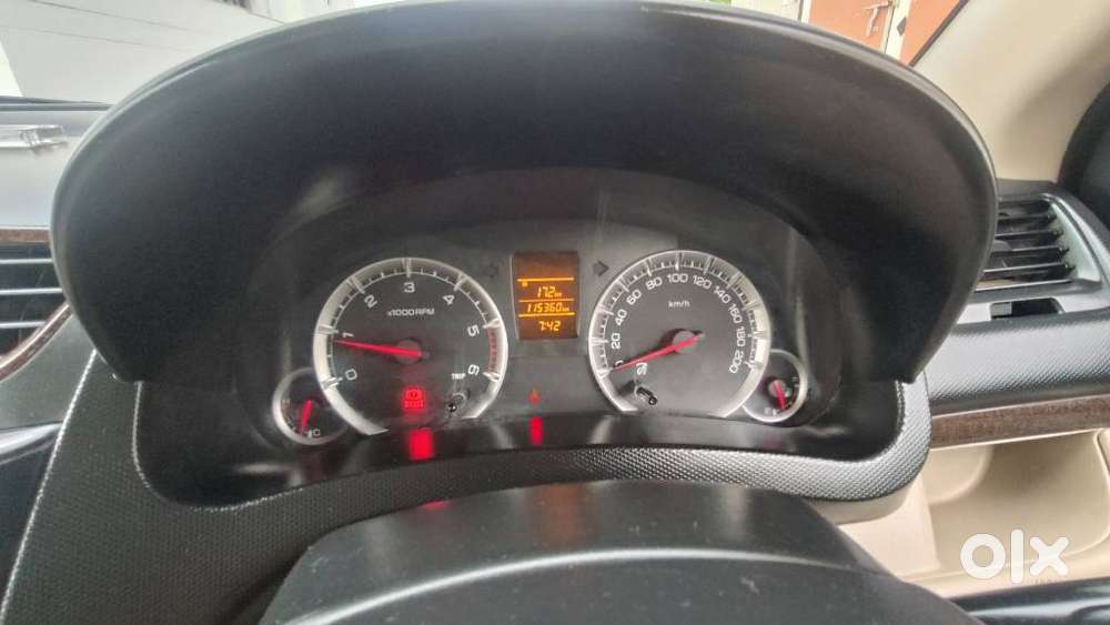 Maruti Suzuki Swift Dzire Vdi Optional, 2017, Diesel