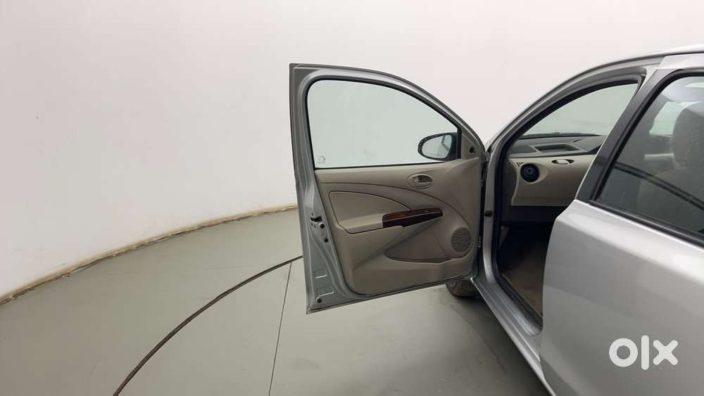 Toyota Etios Liva Xv, 2013, Petrol