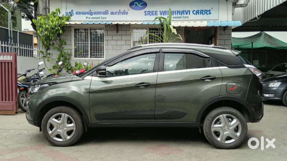Tata Nexon, 2023, Petrol
