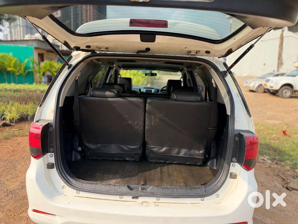 Toyota Fortuner 4x2 Manual, 2014, Diesel