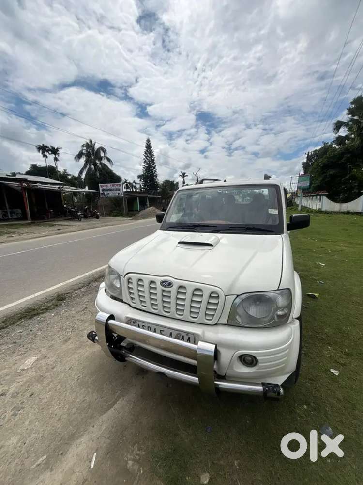 Mahindra Scorpio 2006 Diesel 177000 Km Driven With Modified Alloy