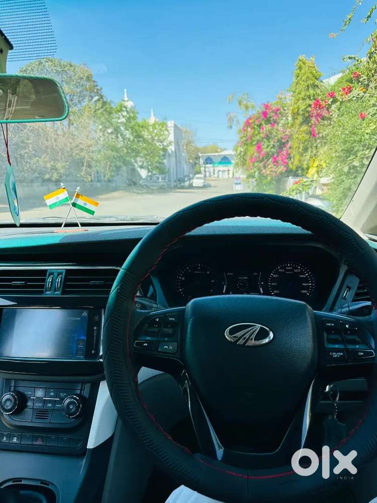 Mahindra Marazzo M8  2018 Diesel