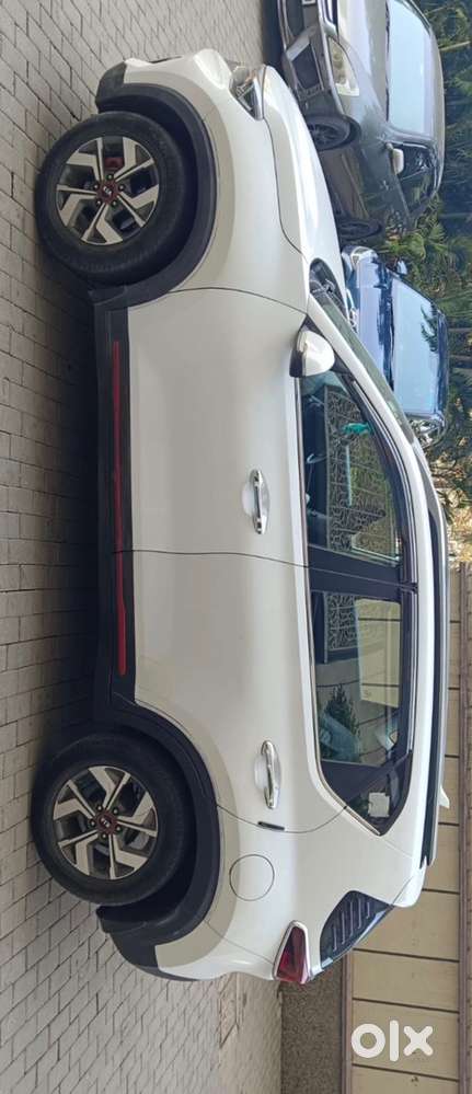 Kia Sonet 2021 Petrol 37500 Km Driven