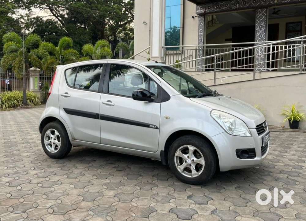 Maruti Suzuki Ritz Vxi, 2012, Petrol