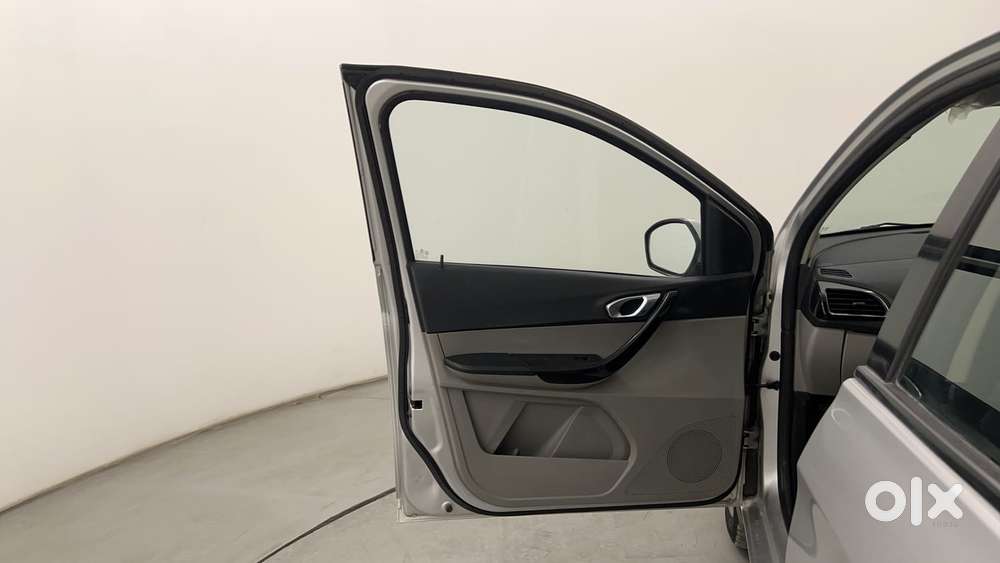 Tata Tiago 1.2 Revotron Xz Wo Alloy, 2018, Petrol