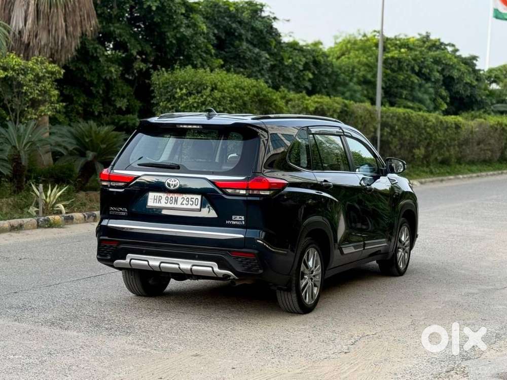 Toyota Innova Hycross Zx(o), 2023, Petrol