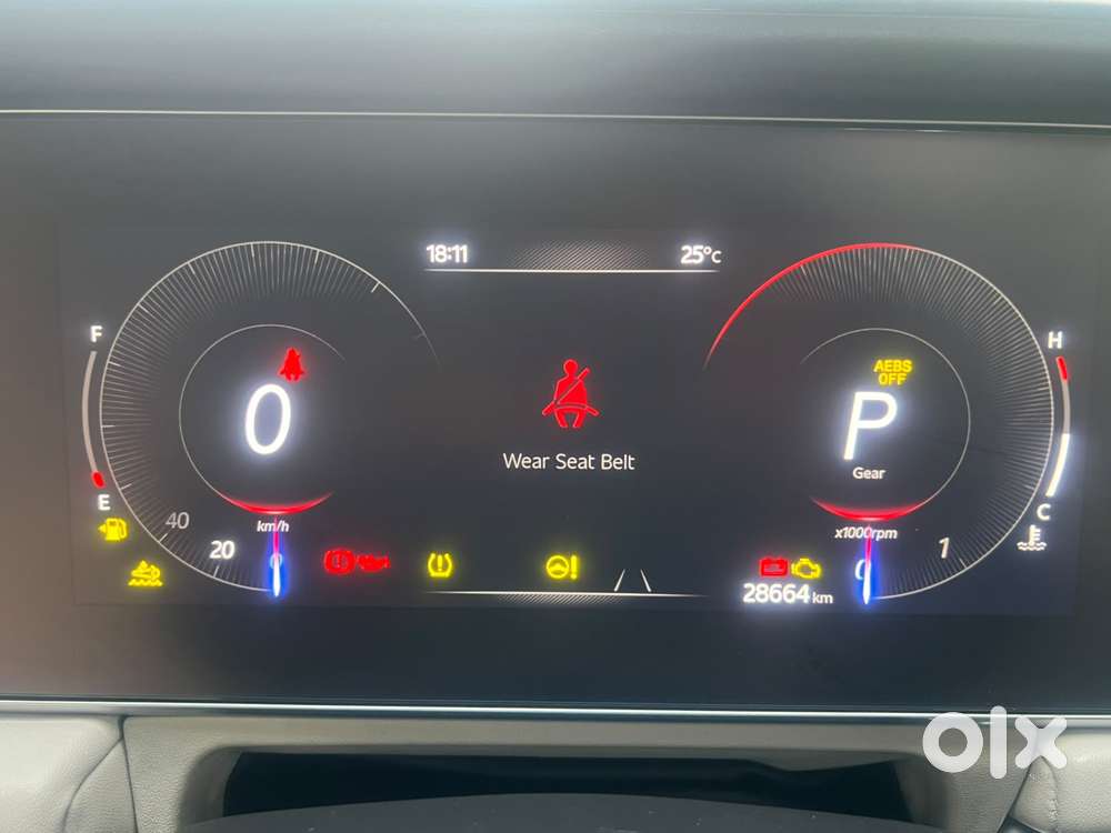 Mahindra Xuv700 2.2 Ax 7 Diesel At Luxury Pack Str, 2025, Diesel
