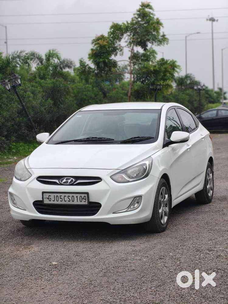 Hyundai Fluidic Verna, 2011, Petrol