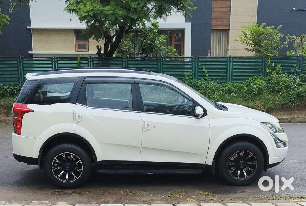 Mahindra Xuv500 2.2 W10 Sportz Edition At, 2017, Diesel