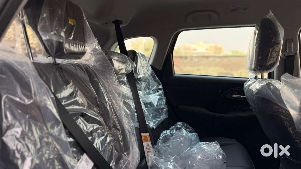 Maruti Suzuki Victoris Zxi Plus (o) Petrol Manual, 2025, Petrol