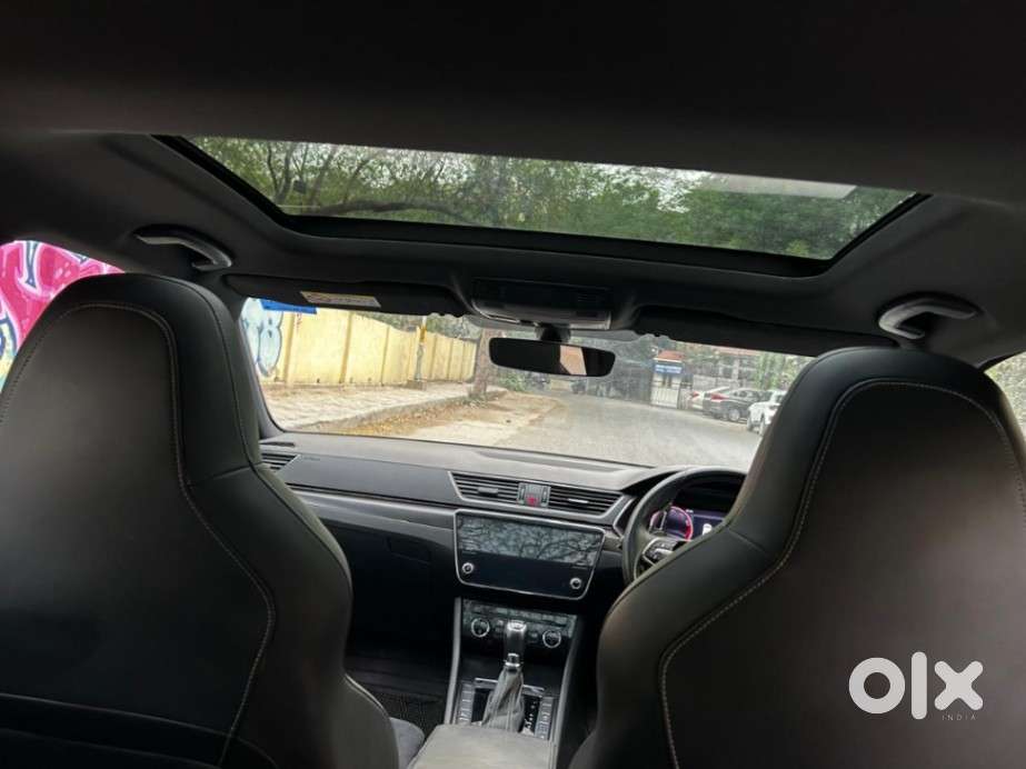 Skoda Superb 2.0 Sportline Tsi At, 2023, Petrol
