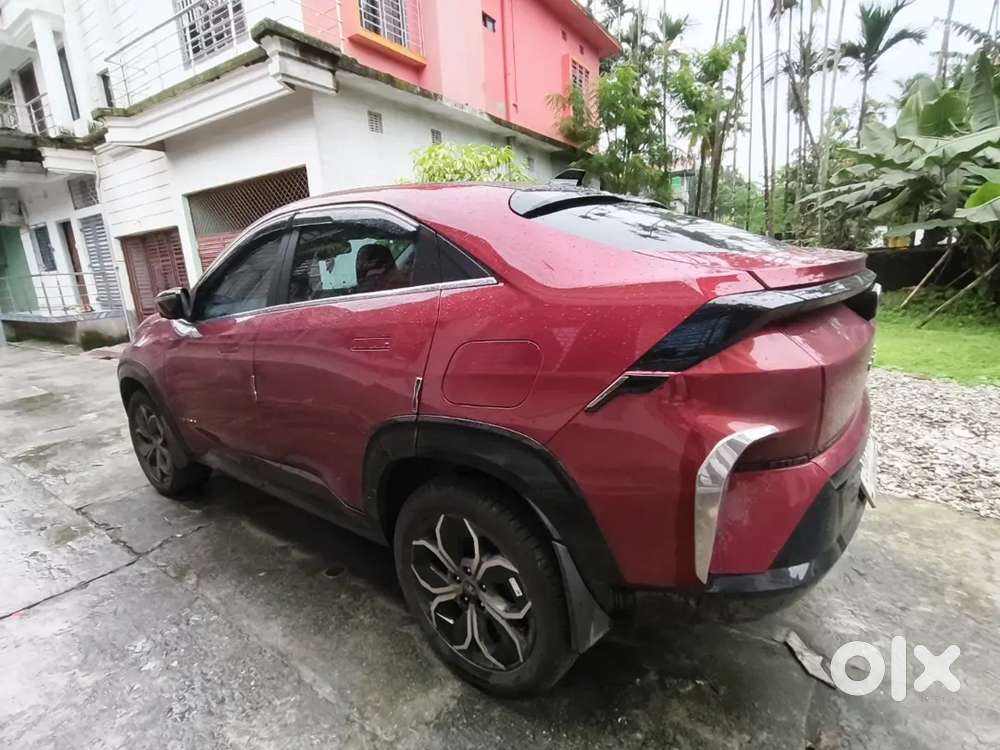 Tata Curvv Creative Plus S Petrol 2025 First-owner