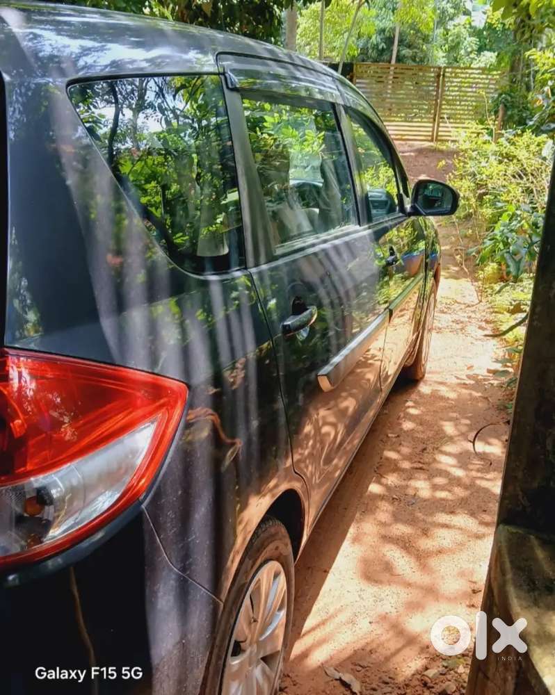 Maruti Suzuki Ertiga 2018 Petrol Manual