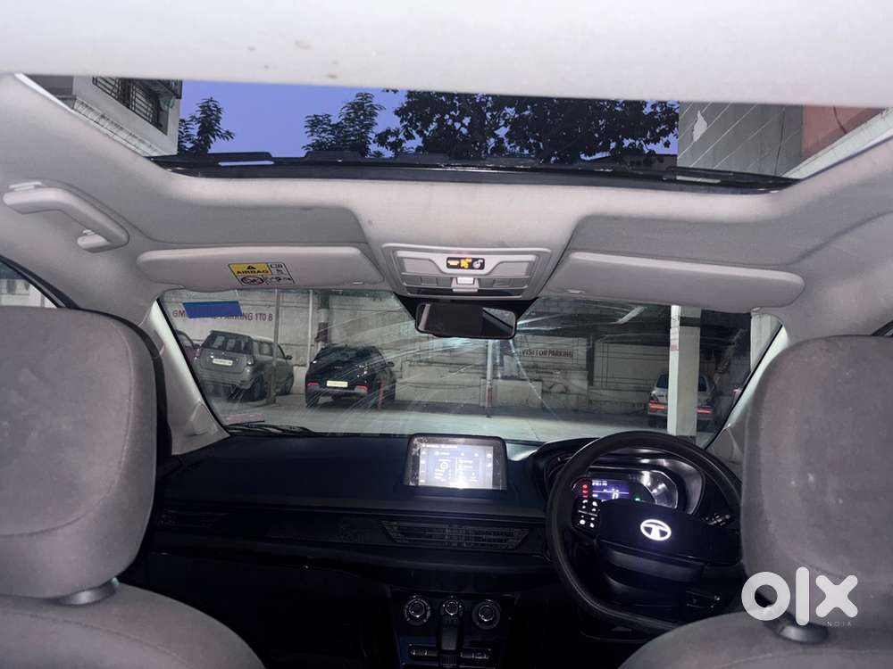 Tata Nexon Smart Plus With Sunroof 2024 In Neat Condition
