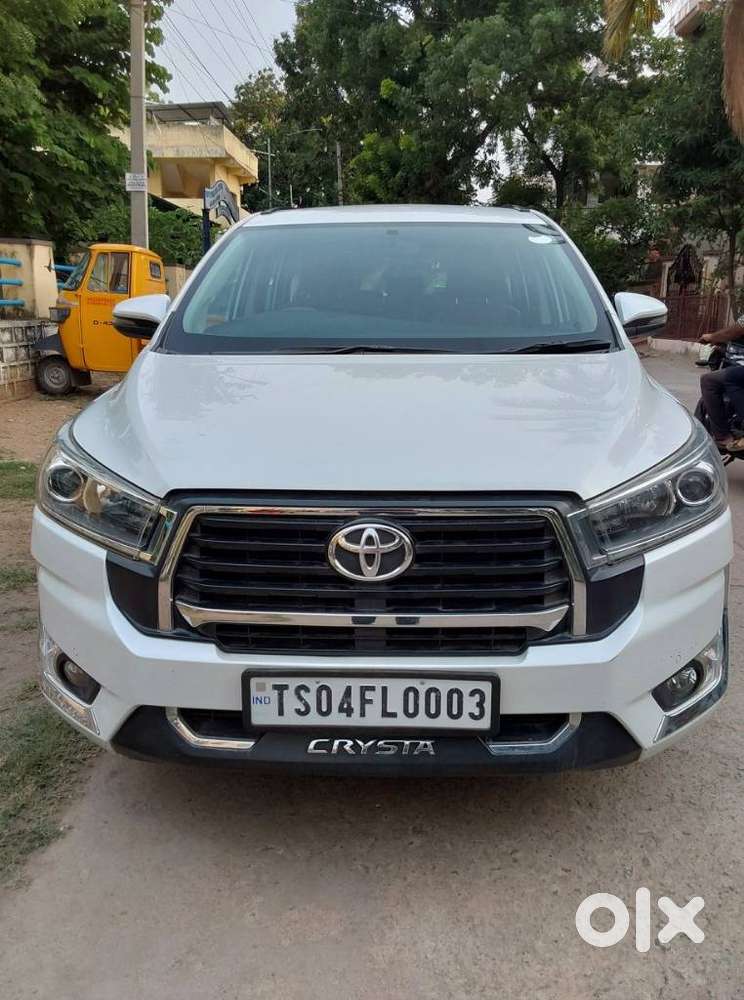 Toyota Innova Crysta 2.4 V 8 Str, 2023, Diesel