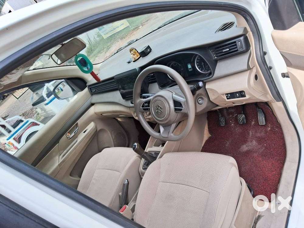 Maruti Suzuki Ertiga 2022-2023 Vxi Cng, 2022, Cng & Hybrids