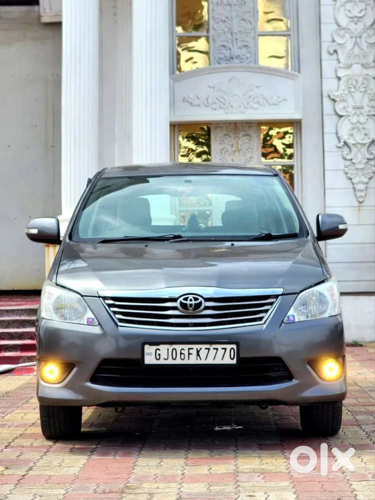 Toyota Innova 2.5 Gx 8 Str Bsiv, 2012, Diesel